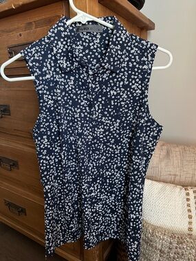 G/FORE Navy Floral Sleeveless Button-Front Top